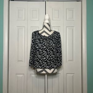 ❗️Closet Clear Out❗️Michael Kors Heart Long Sleeve Top